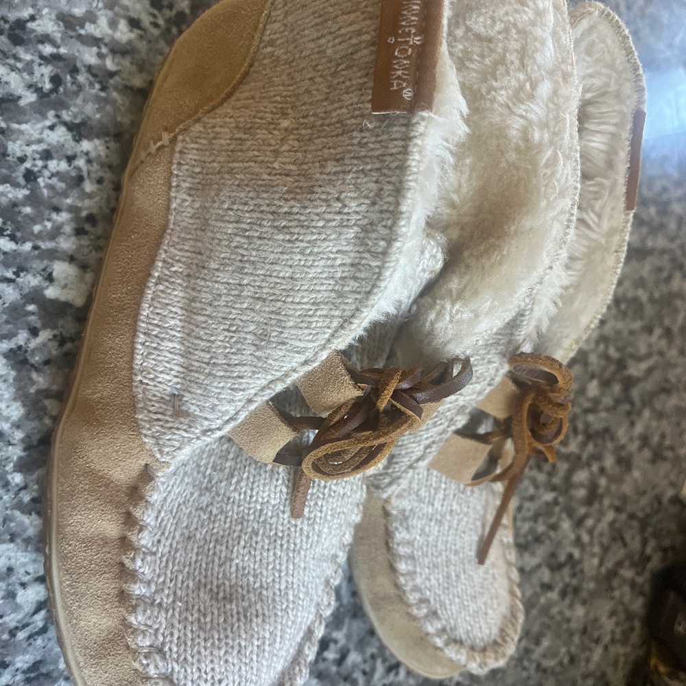 Minnetonka Torrey Slippers/Boots
